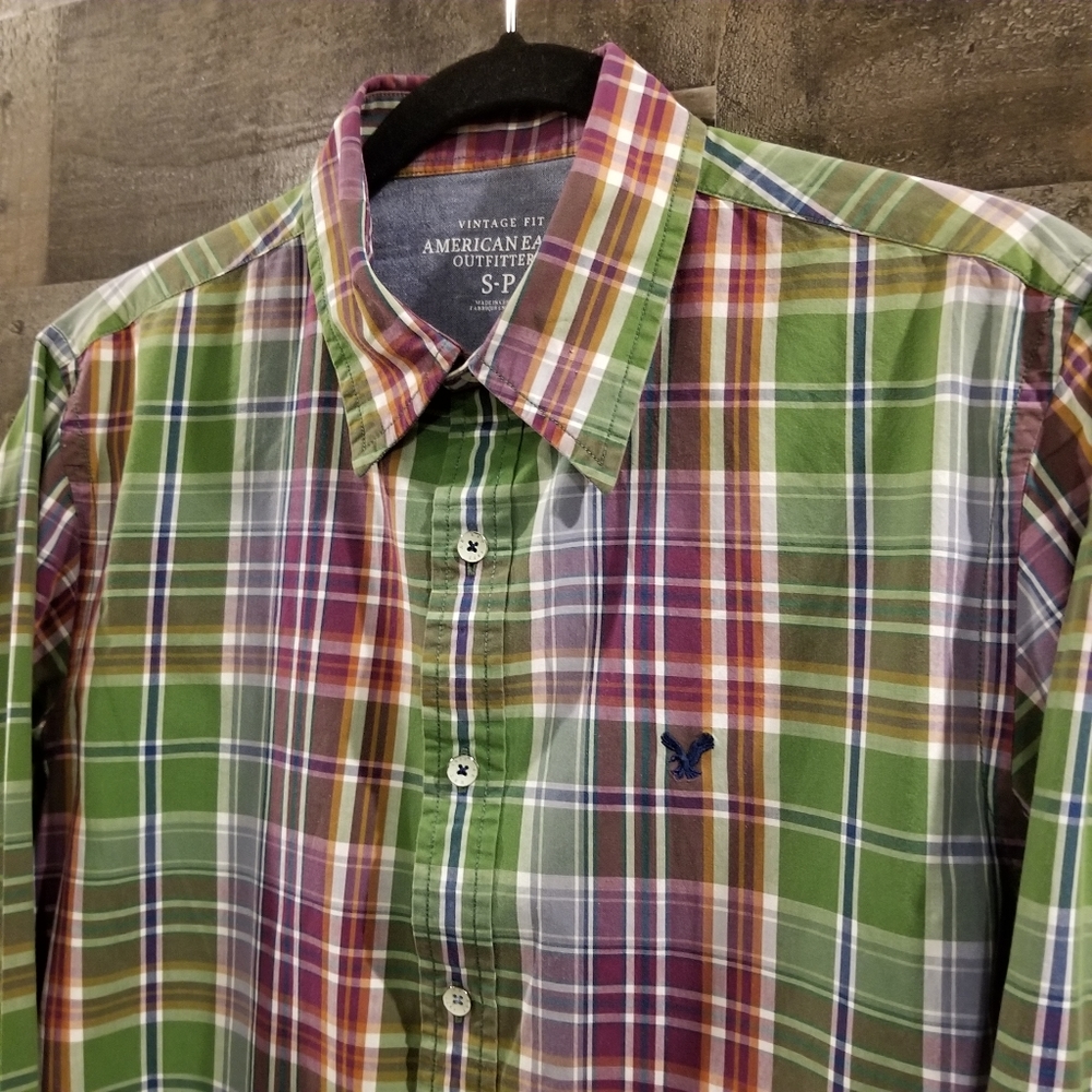 American Eagle Out plaid button down, S